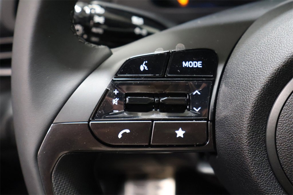 Used 2025 Hyundai Elantra Sport image 15