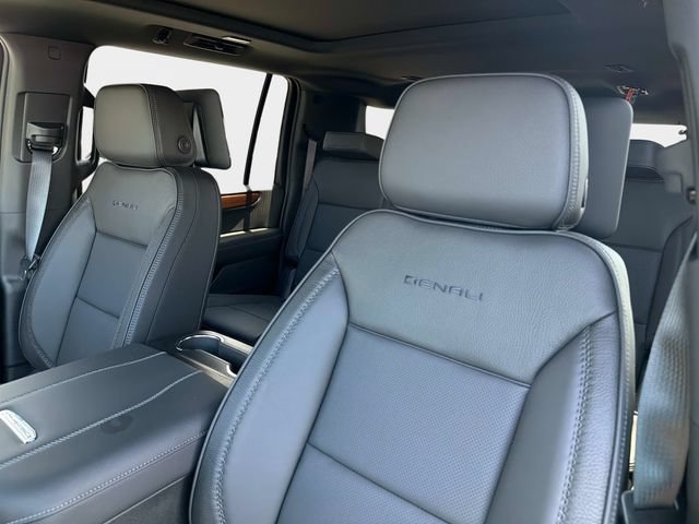 New 2026 GMC Yukon XL Denali w/ Denali Reserve Package AWD/4WD image 20