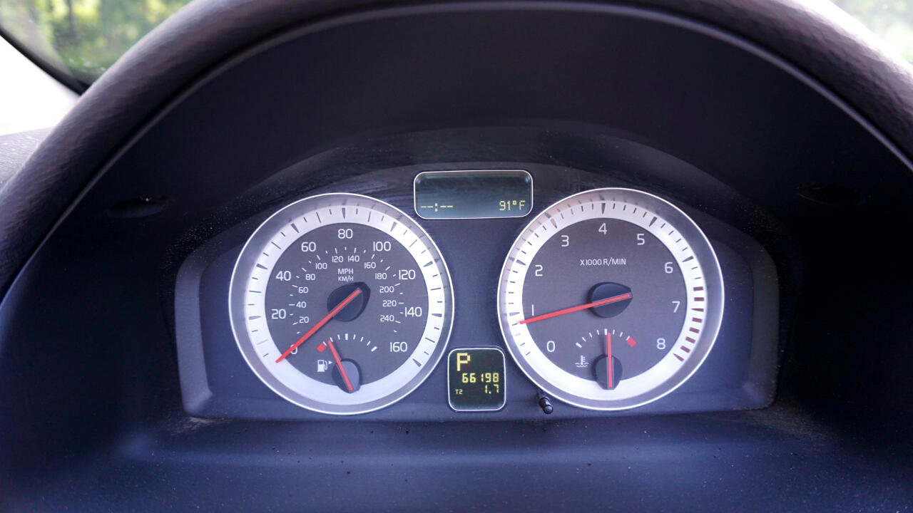 Used 2011 Volvo C70 T5 image 21