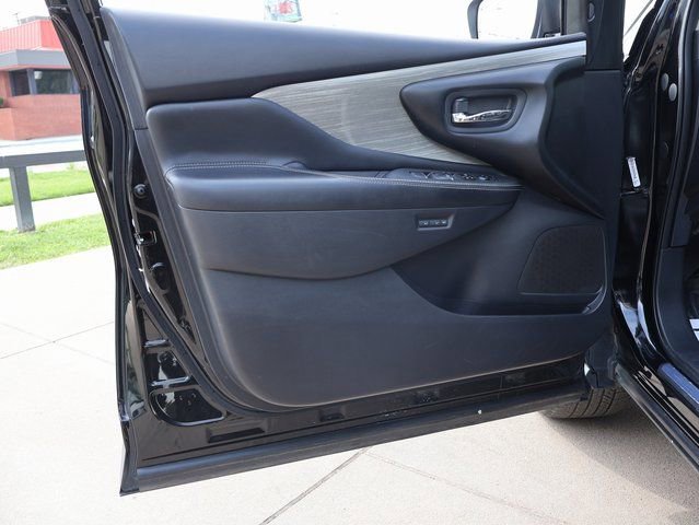 Used 2017 Nissan Murano Platinum w/ Platinum Technology Package FWD image 38