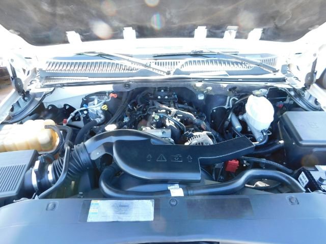 Used 2003 Cadillac Escalade EXT w/ Marketing Vehicle Package image 16