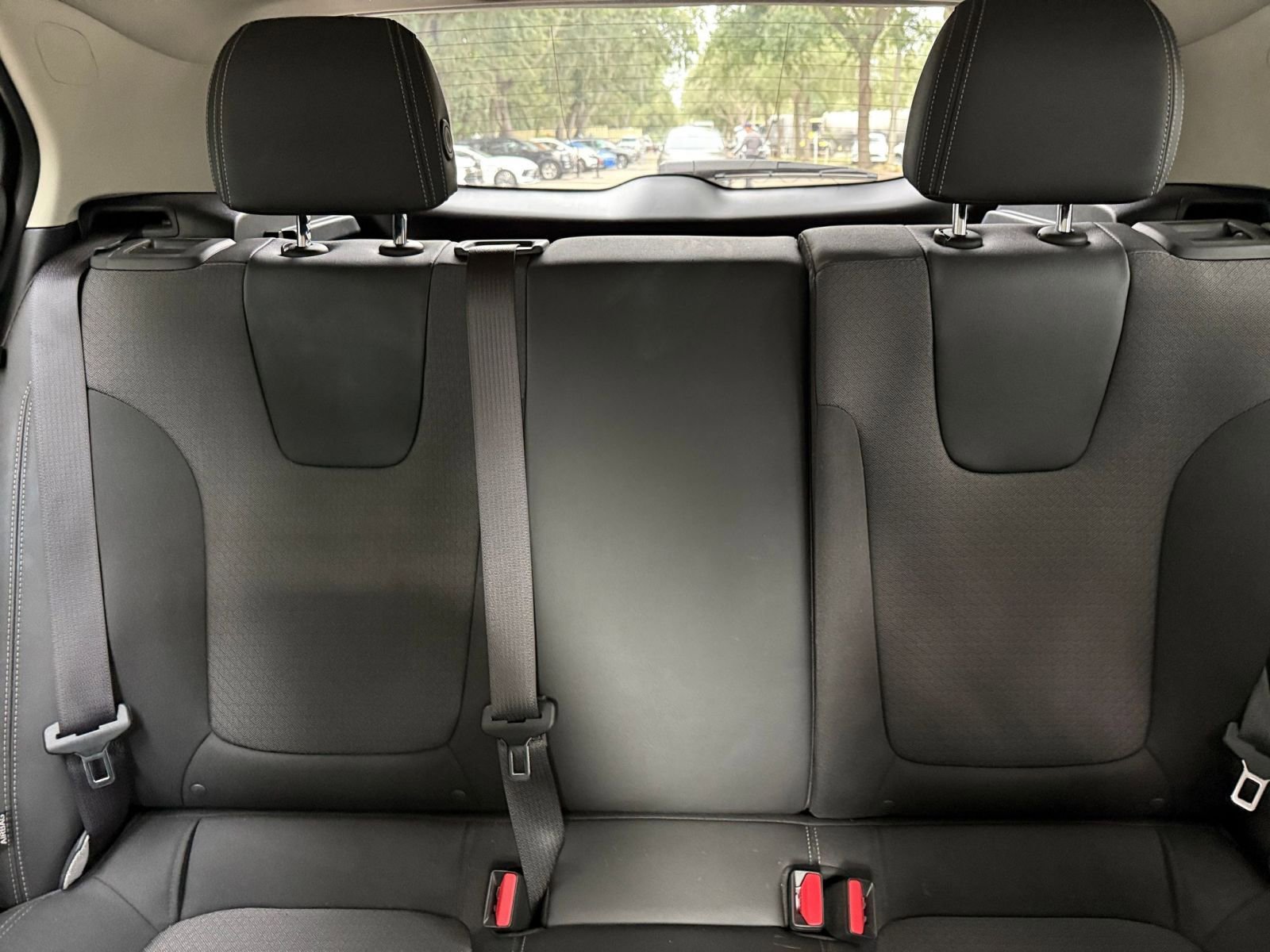 Used 2025 Buick Encore GX Preferred image 32