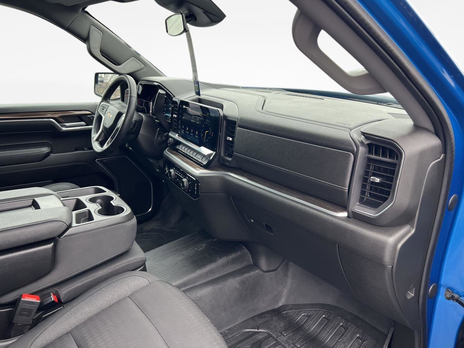 Used 2023 Chevrolet Silverado 1500 LT w/ Protection Package image 25