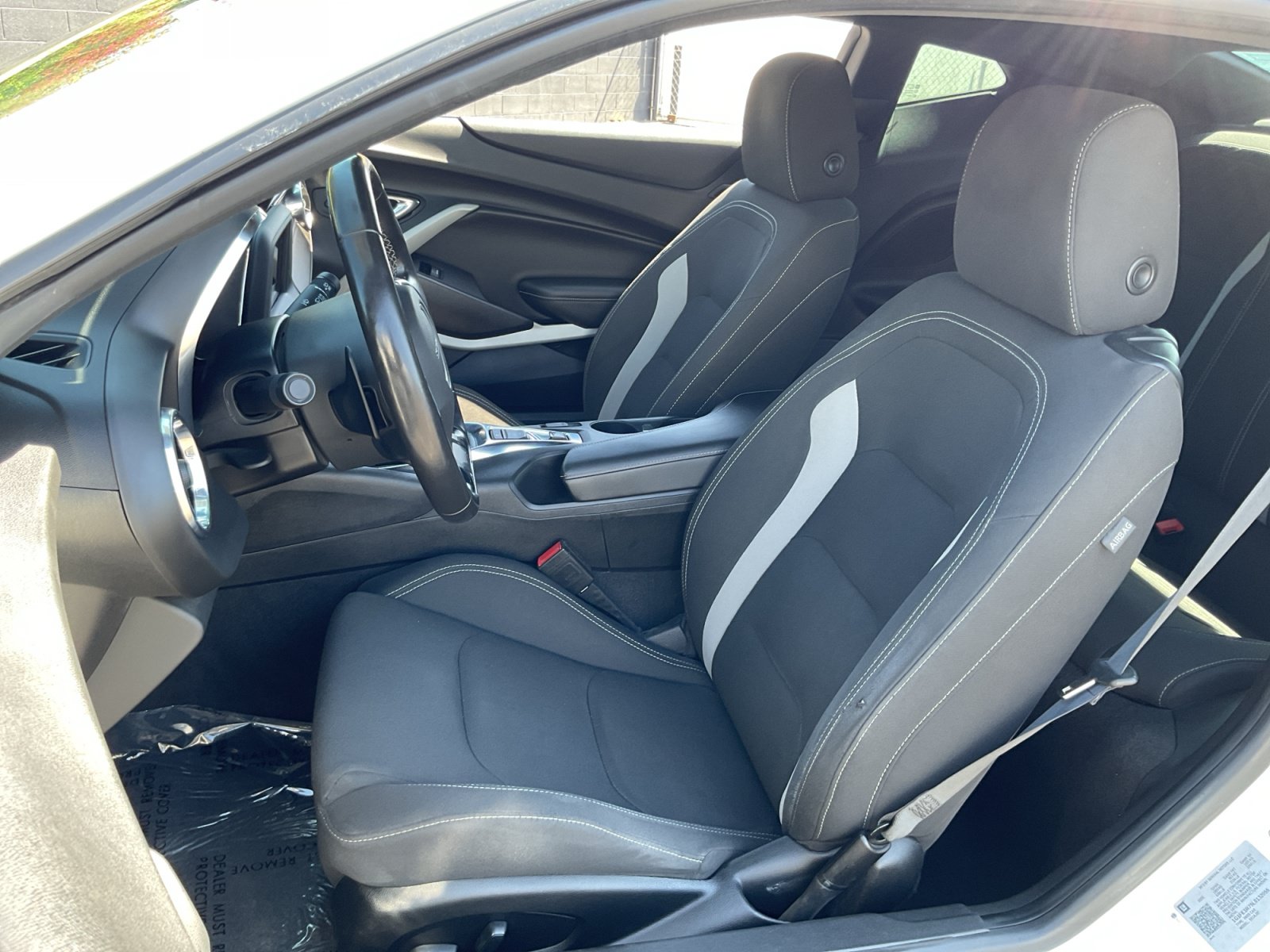 Used 2020 Chevrolet Camaro LT RWD image 18