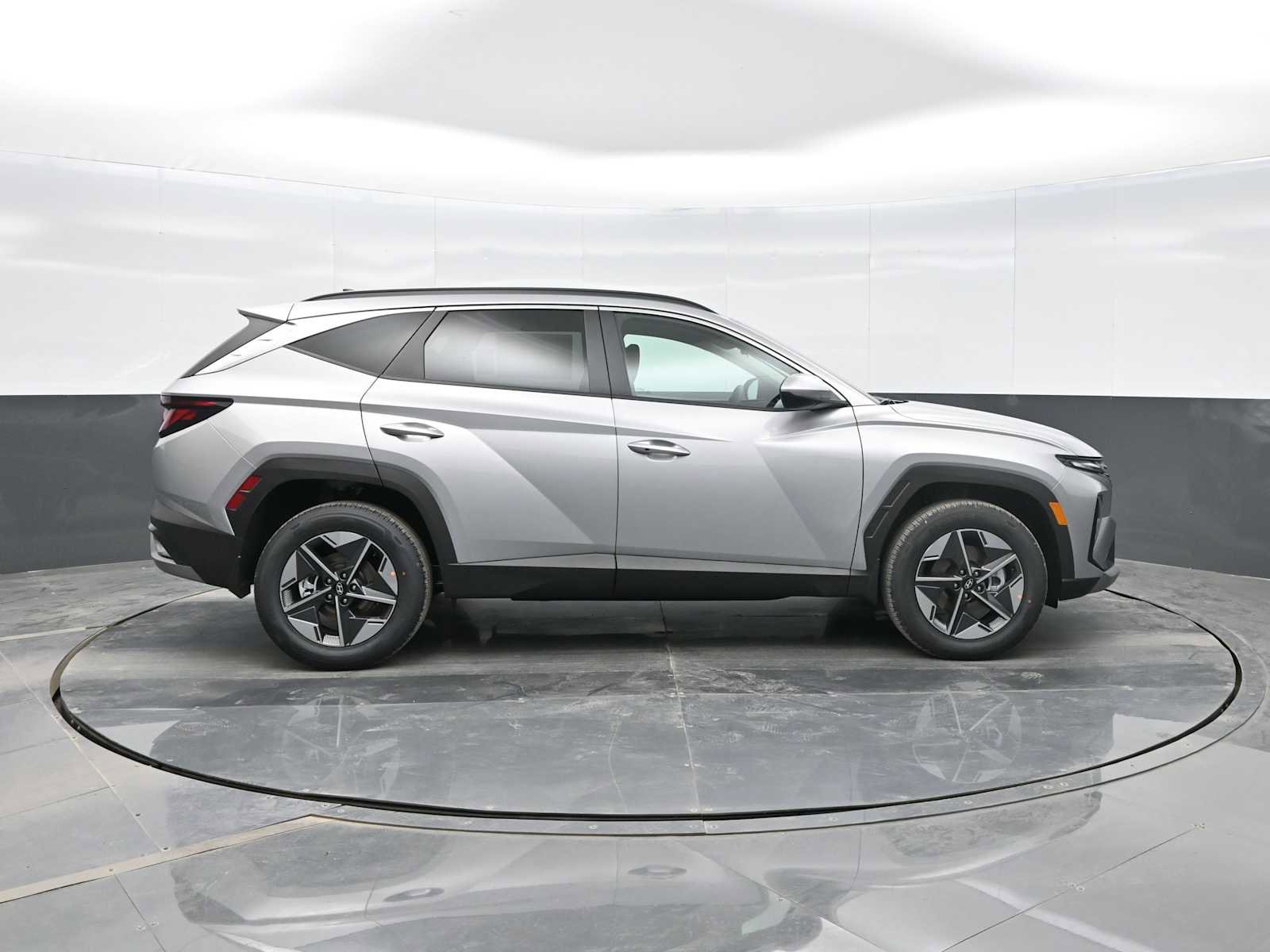 New 2026 Hyundai Tucson SEL image 9