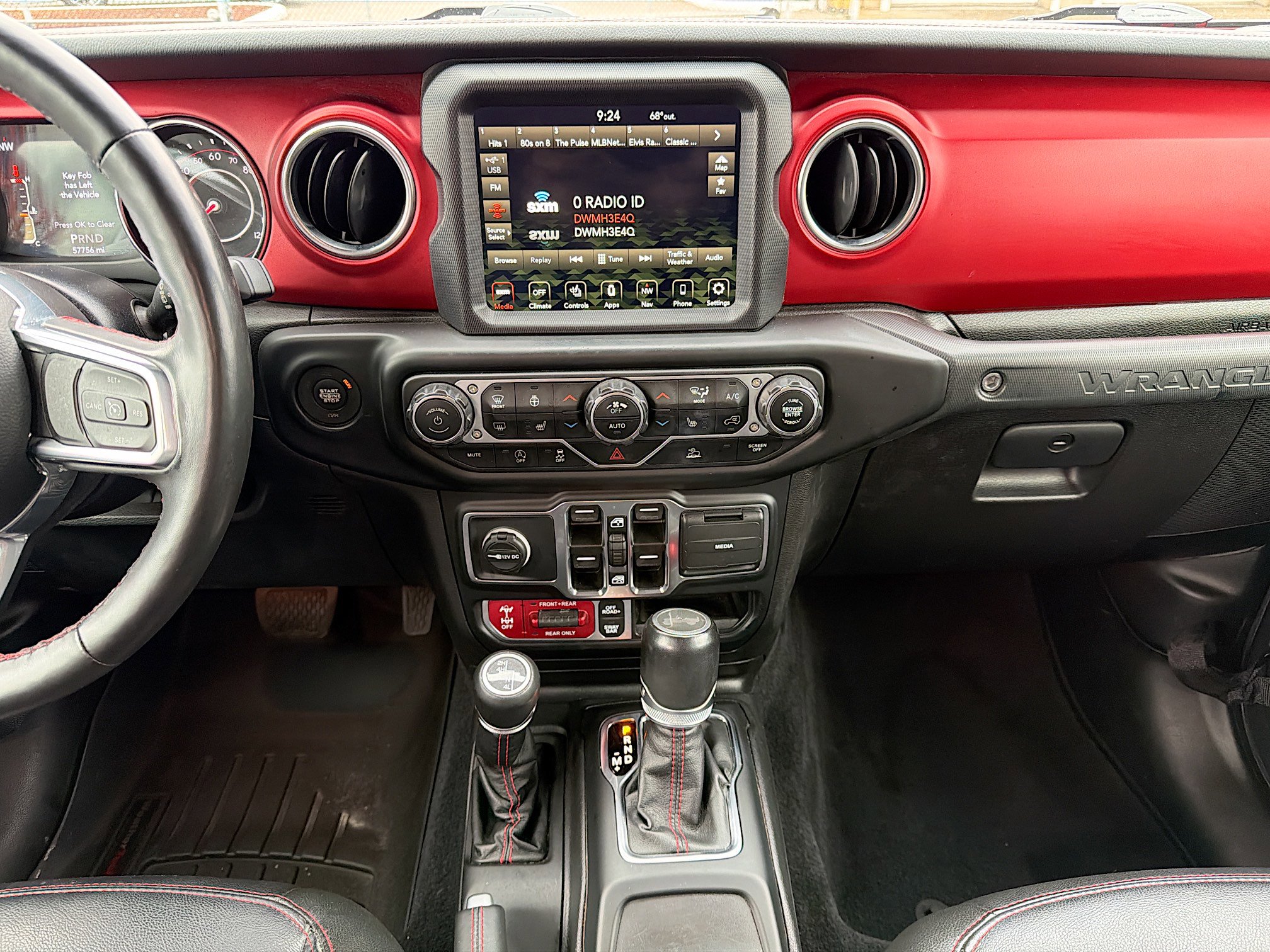 Used 2022 Jeep Wrangler Unlimited Rubicon w/ Cold Weather Group image 18