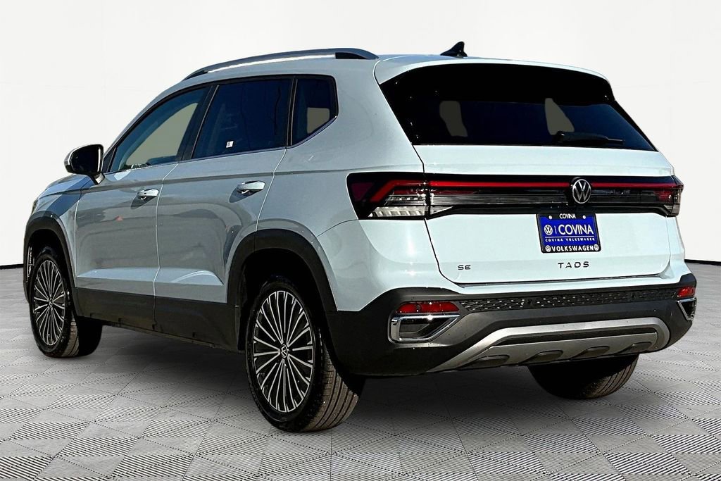New 2026 Volkswagen Taos SE image 4