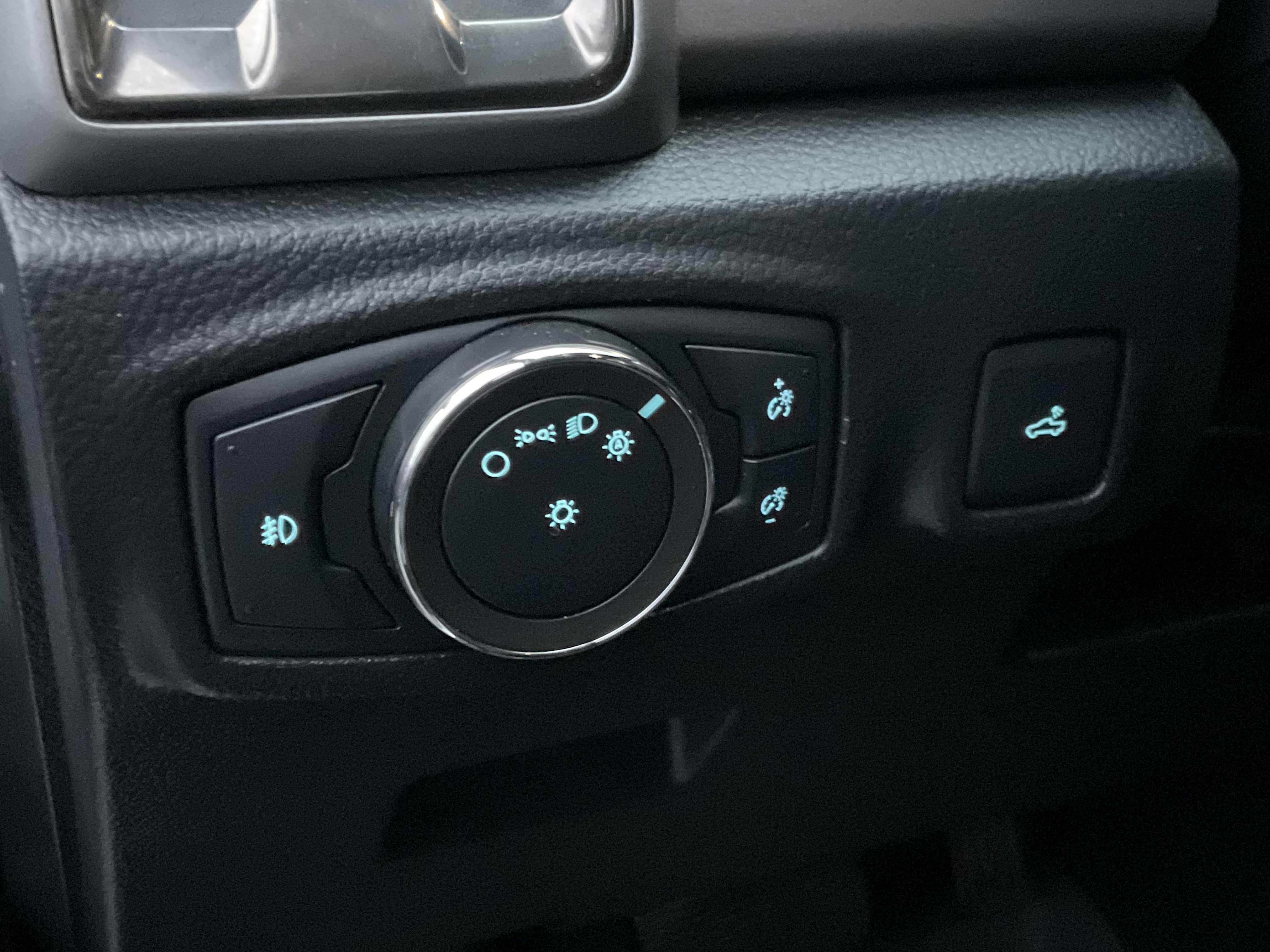 Used 2022 Ford Ranger XLT w/ Trailer Tow Package image 24