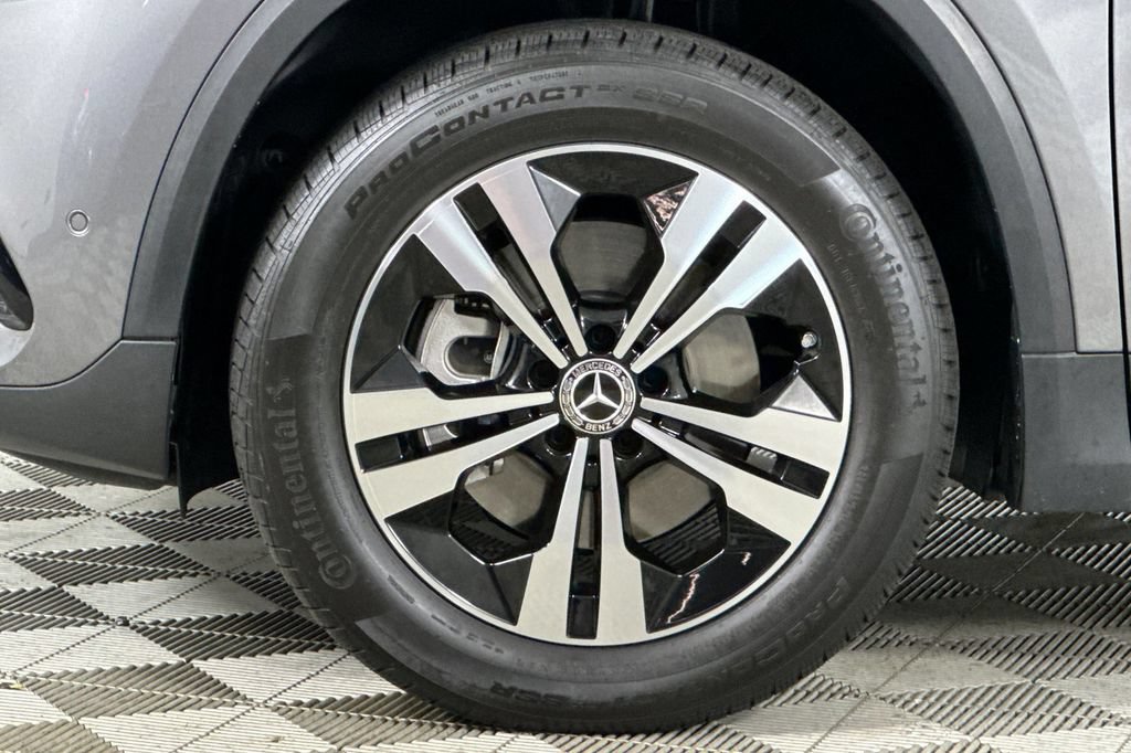 Certified 2026 Mercedes-Benz GLA 250 4MATIC image 36