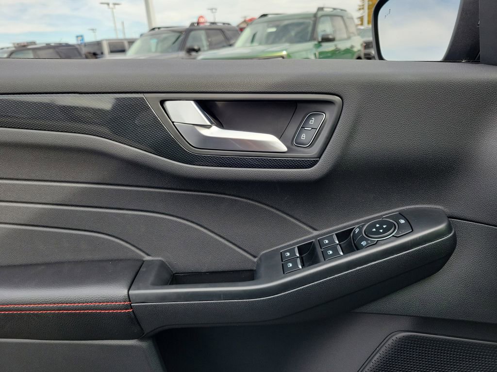 New 2026 Ford Escape ST-Line Select image 18