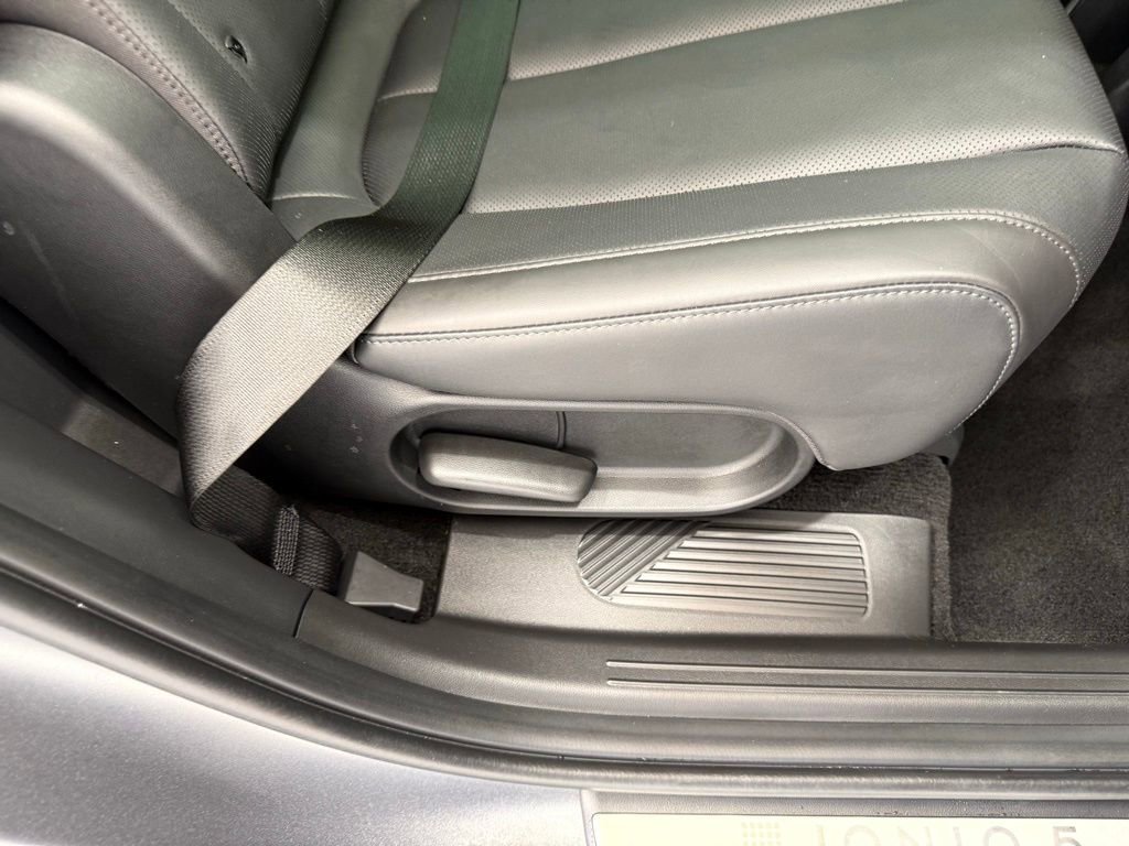 Used 2023 Hyundai Ioniq 5 Limited w/ Cargo Package RWD image 29