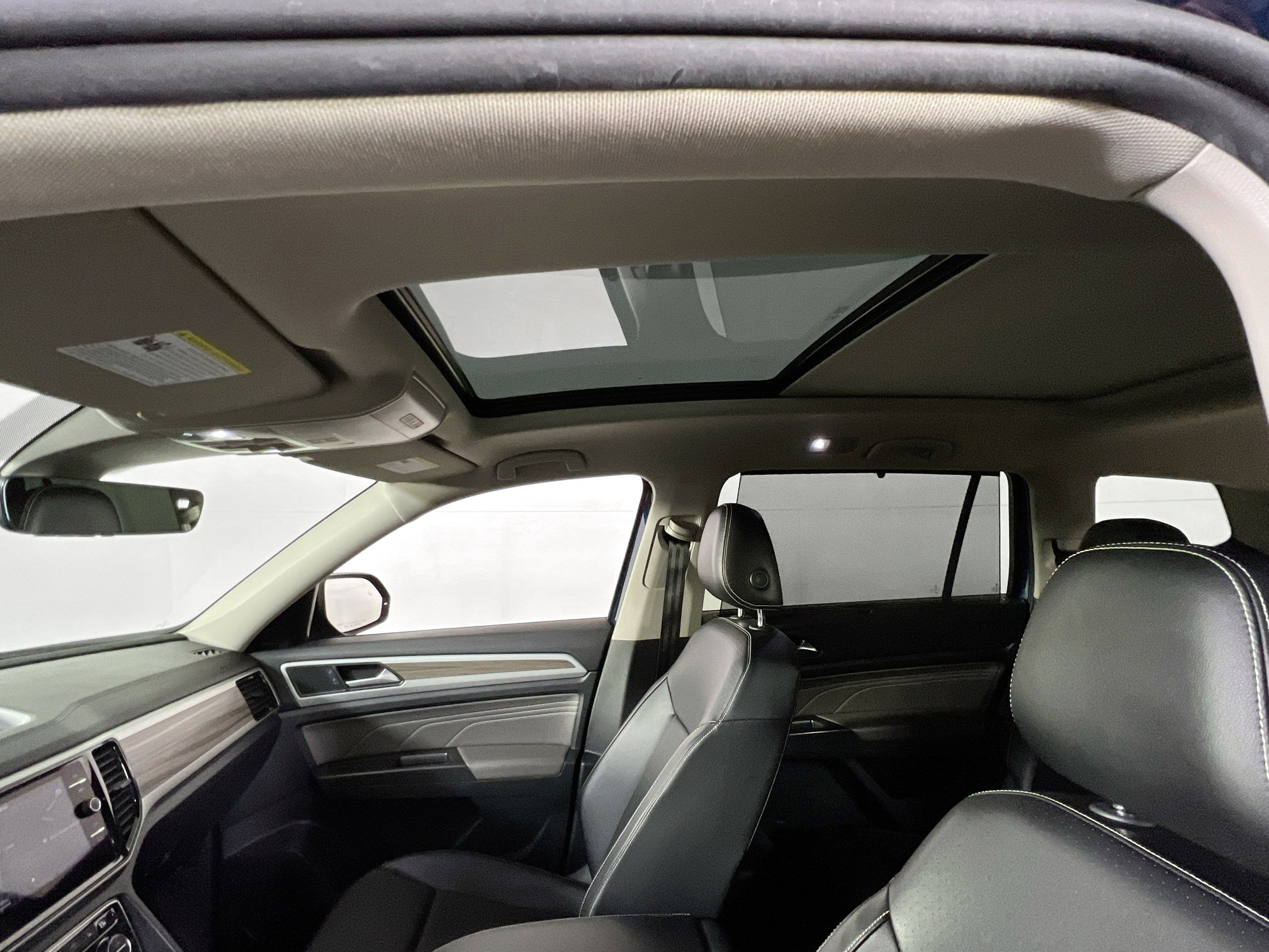 Used 2022 Volkswagen Atlas SEL image 21