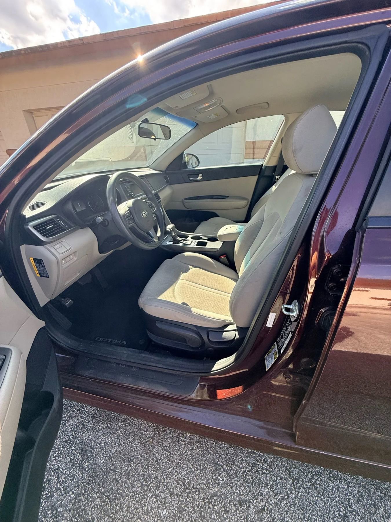 Used 2016 Kia Optima LX image 10