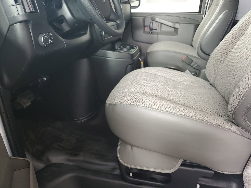 New 2026 Chevrolet Express 3500 Extended w/ Driver Convenience Package image 11