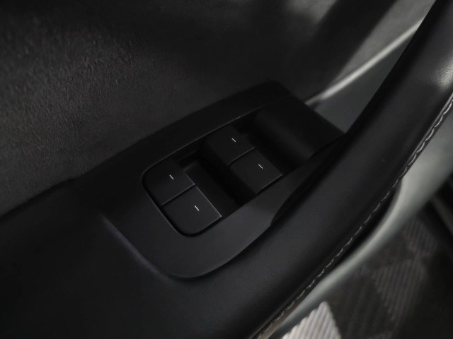 Used 2021 Tesla Model Y Performance image 30