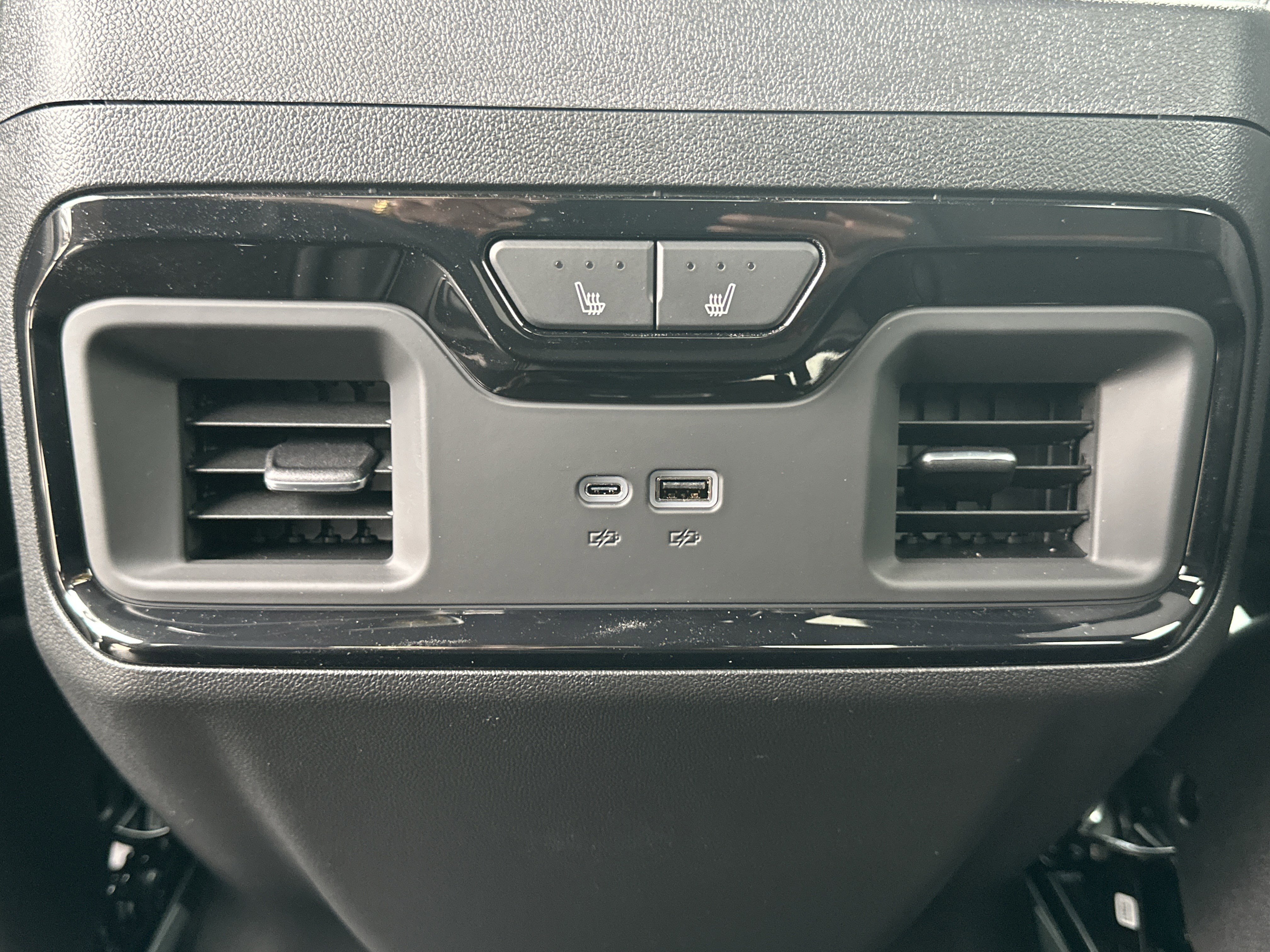 New 2026 GMC Sierra 2500 AT4 w/ AT4 Preferred Package image 24