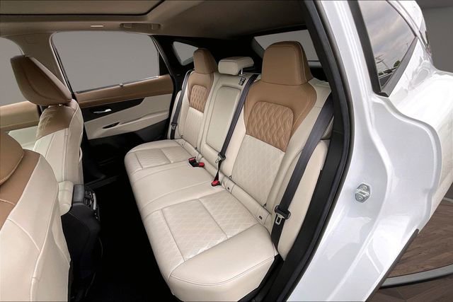 Certified 2025 Nissan Murano Platinum w/ Cargo Package image 25