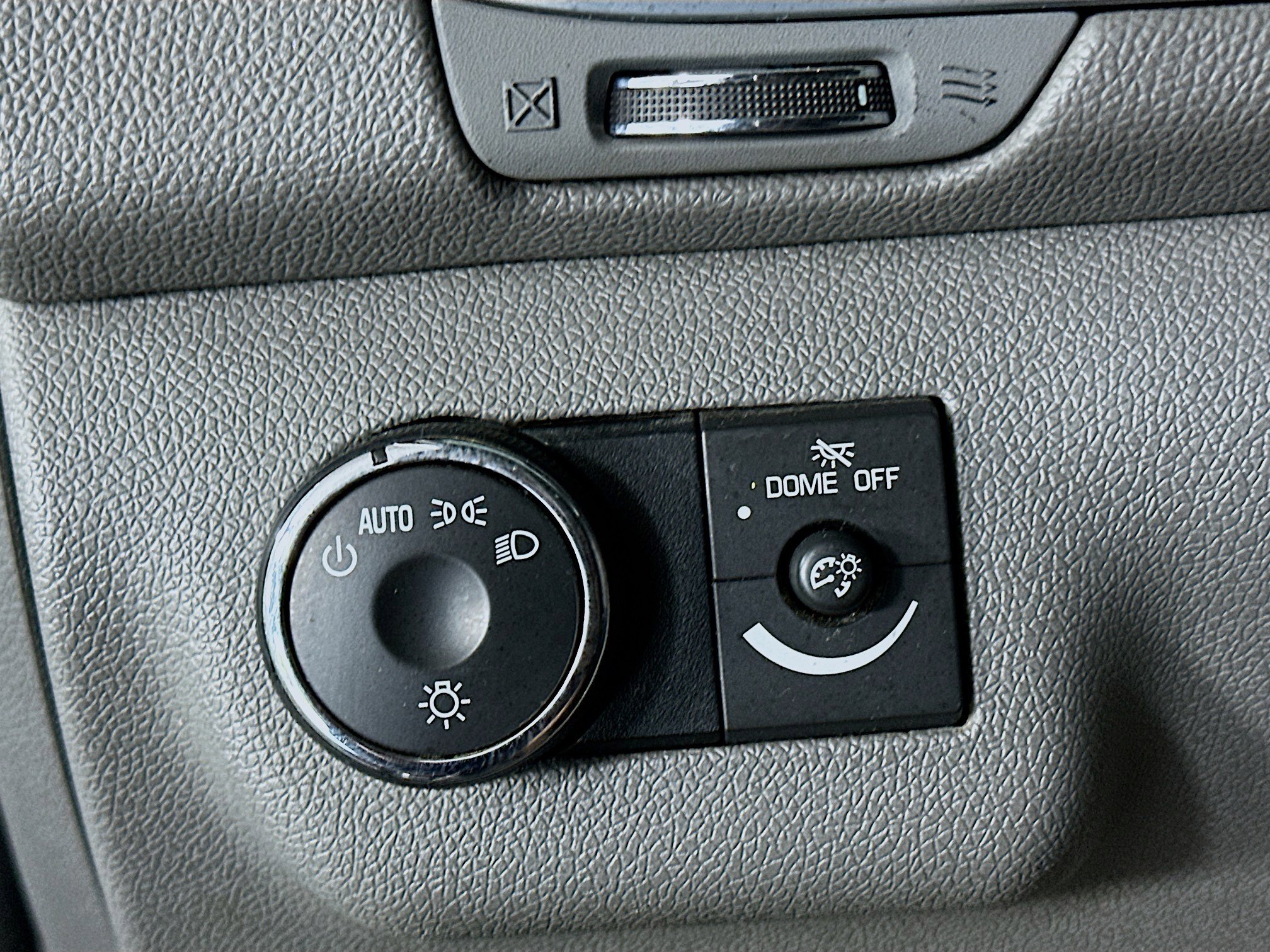 Used 2015 Chevrolet Traverse LS image 16