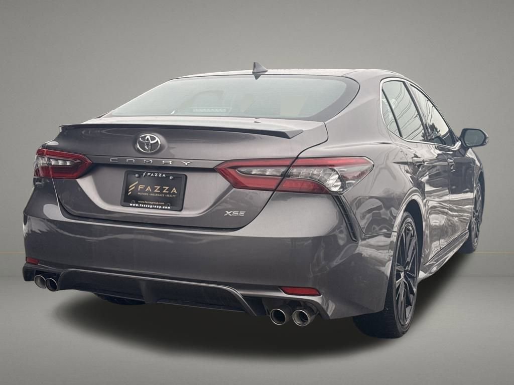 Used 2024 Toyota Camry XSE FWD image 5