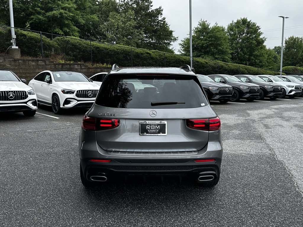 Certified 2025 Mercedes-Benz GLB 250 image 7