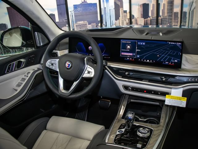 New 2026 BMW ALPINA XB7 AWD/4WD image 16