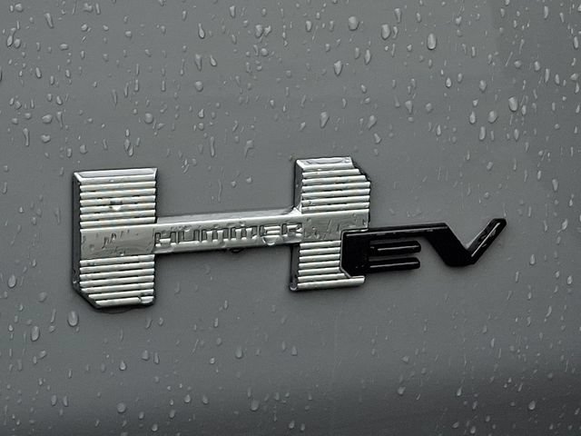 Used 2025 GMC Hummer EV 3X AWD/4WD image 32