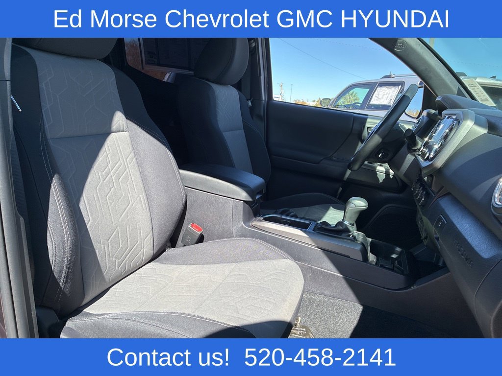 Used 2022 Toyota Tacoma TRD Sport w/ Technology Package AWD/4WD image 12