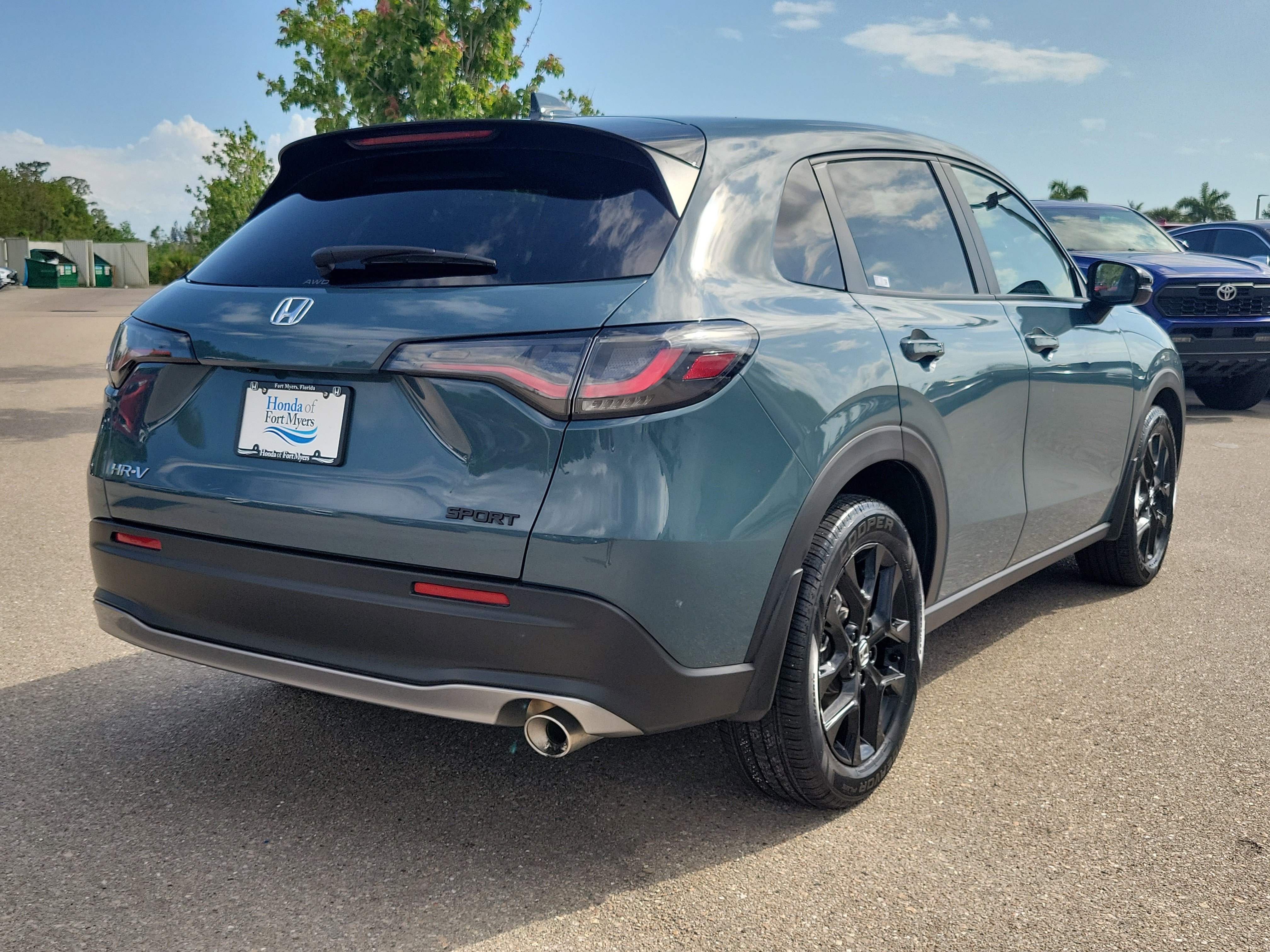 Used 2024 Honda HR-V Sport image 6