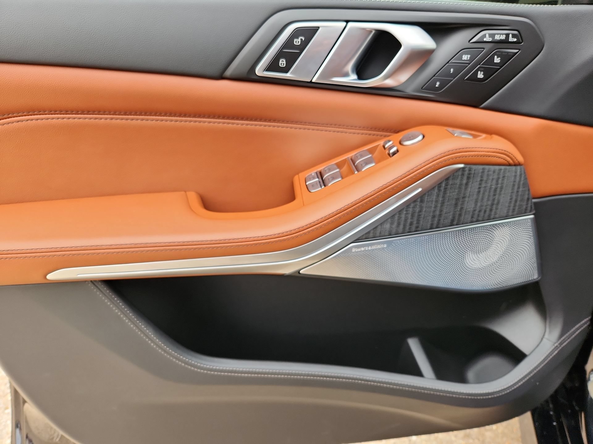 New 2026 BMW ALPINA XB7 AWD/4WD image 15