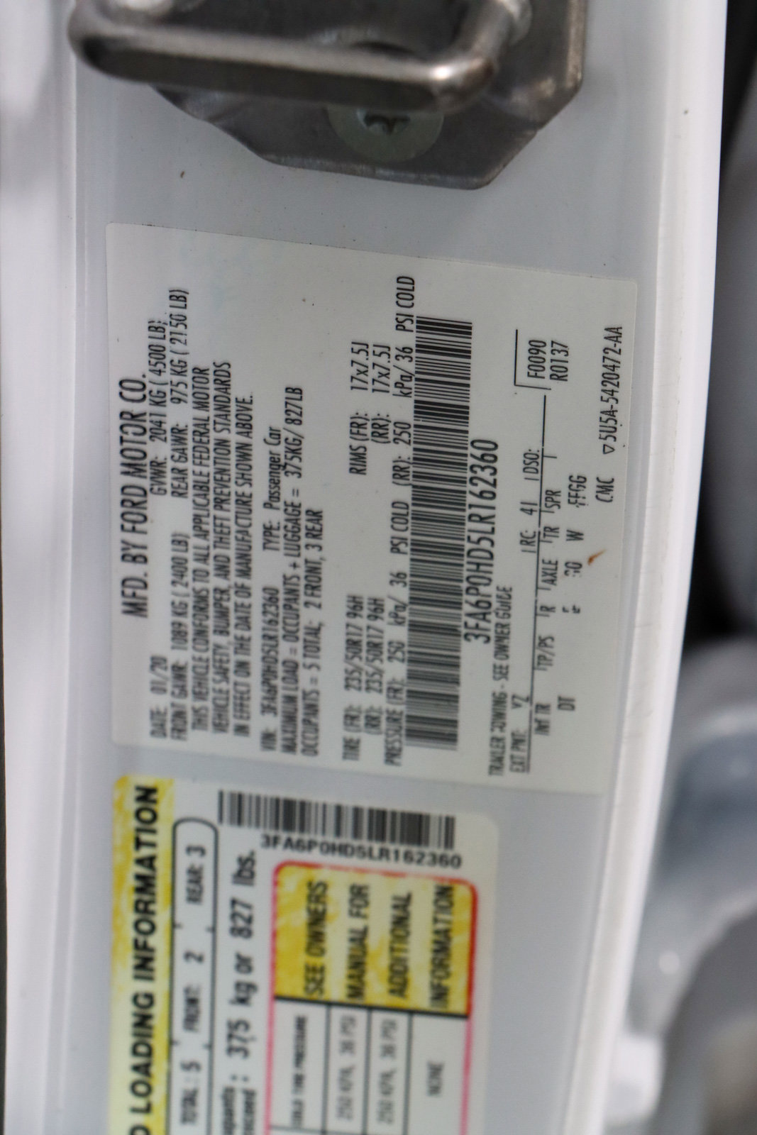 Used 2020 Ford Fusion SE image 30