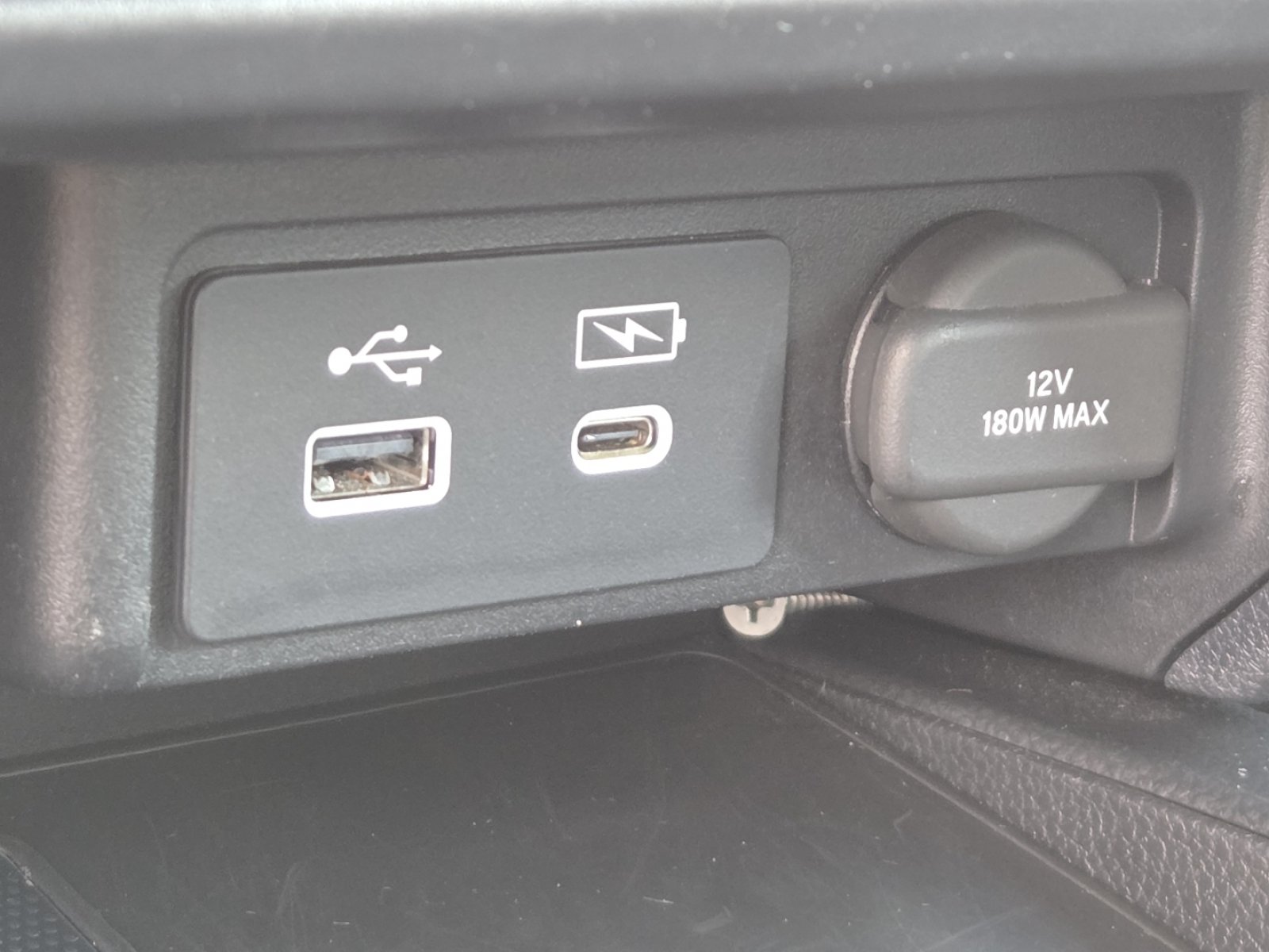 Used 2025 Honda Ridgeline Black Edition image 9