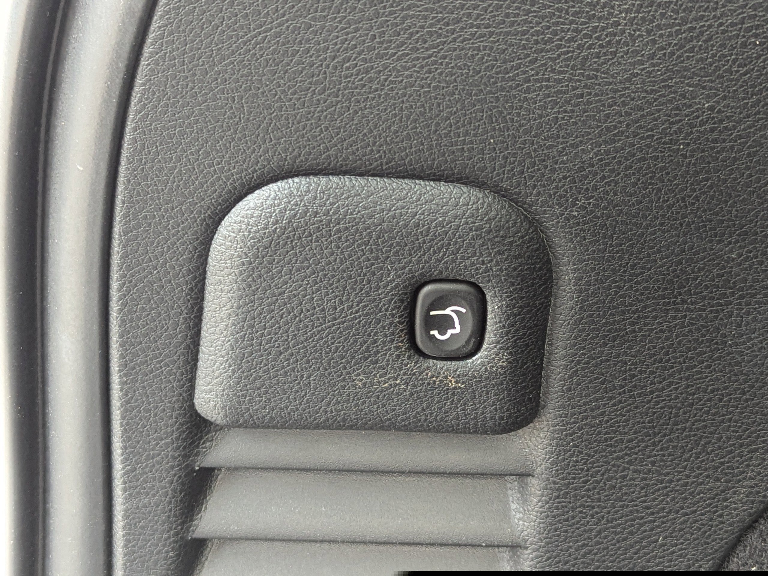 Used 2020 Jeep Grand Cherokee Overland image 17