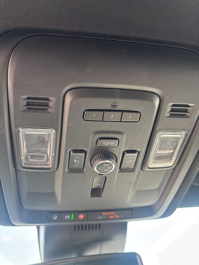 Used 2023 GMC Yukon Denali image 23