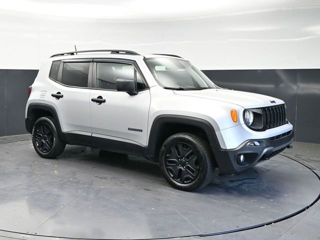 Used 2019 Jeep Renegade Sport image 3