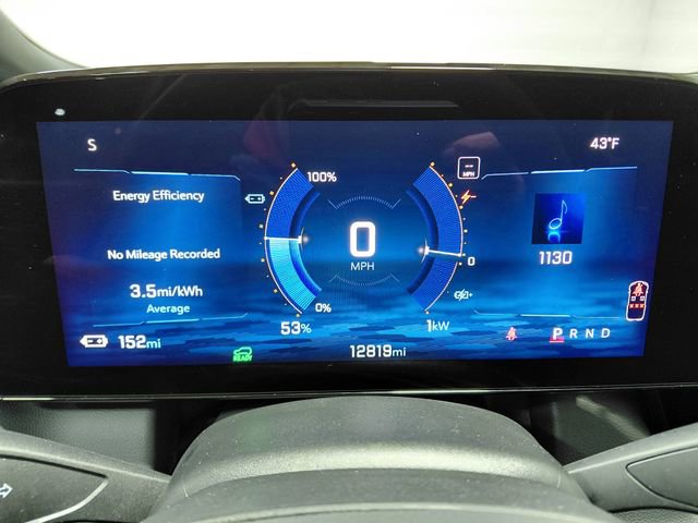 Used 2025 Chevrolet Equinox EV LT w/ Convenience Package image 37