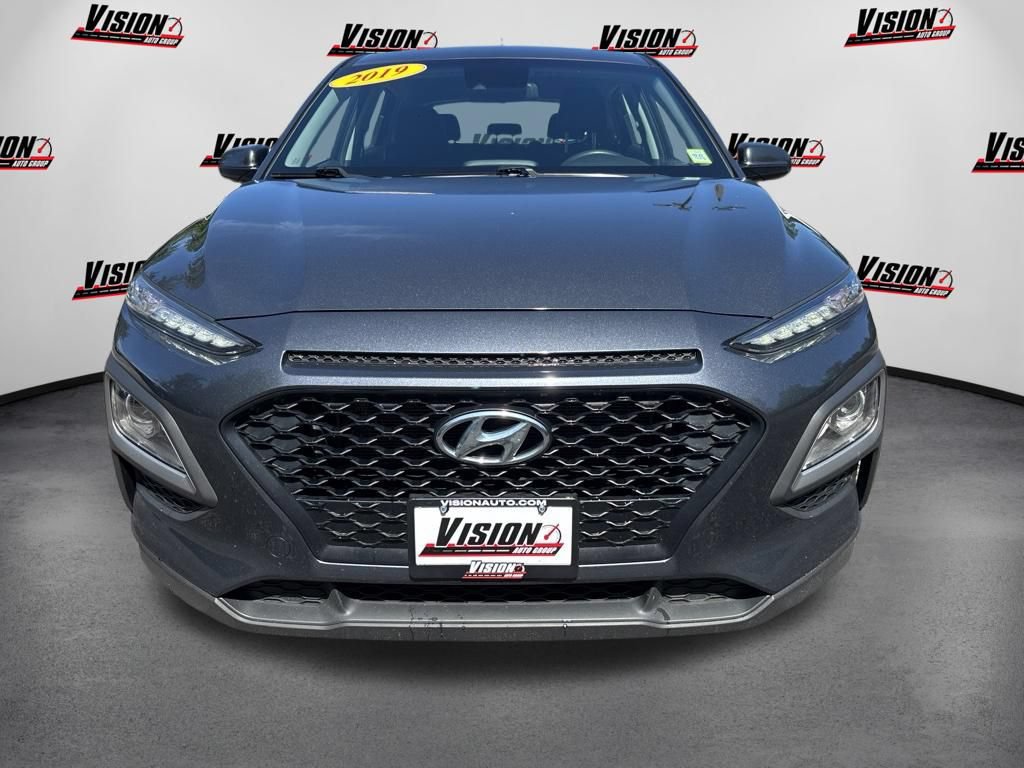 Used 2019 Hyundai Kona SE FWD image 2