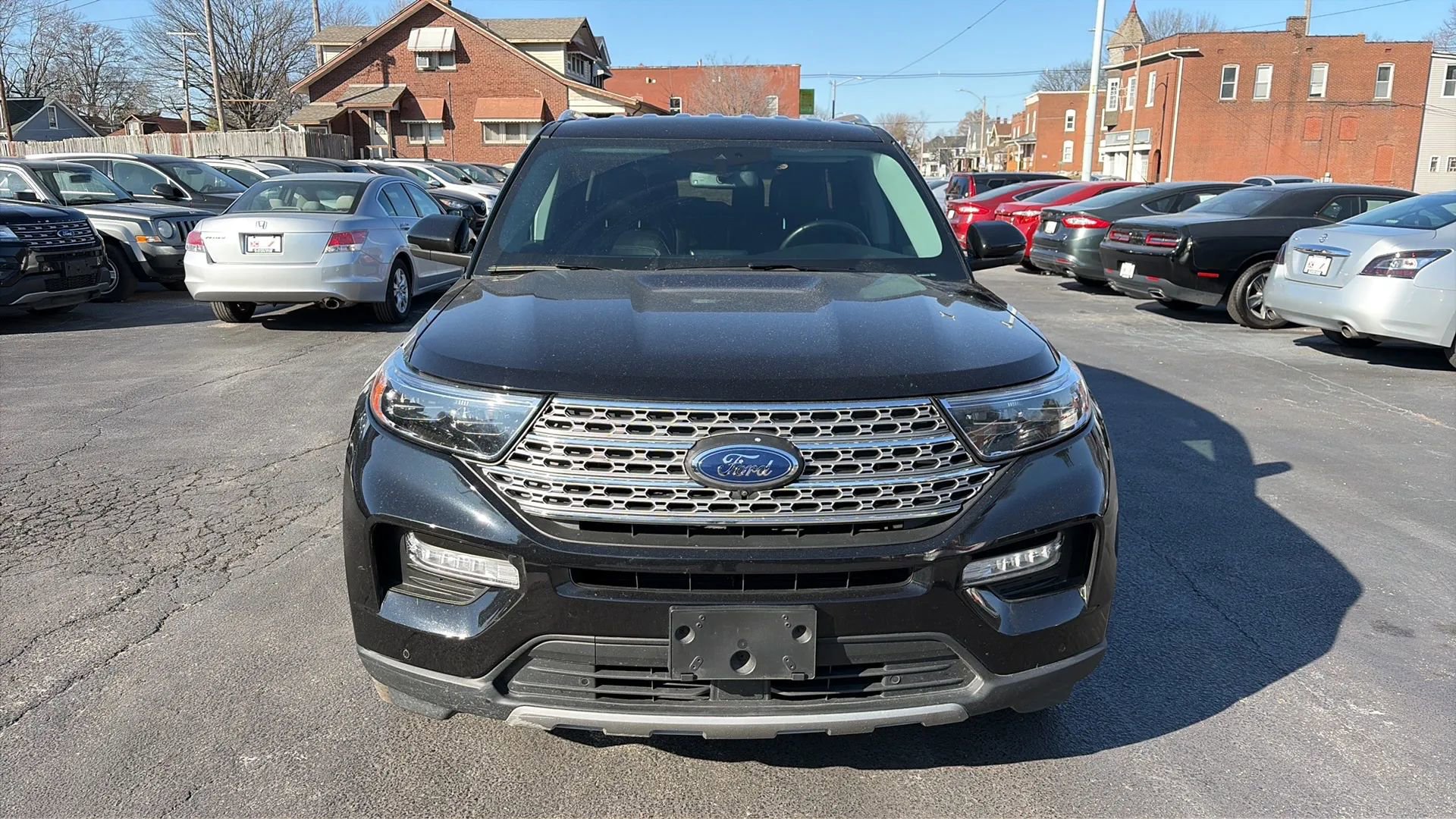 Used 2024 Ford Explorer Limited w/ Equipment Group 301A image 2