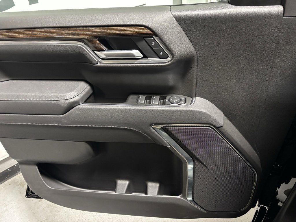 New 2026 GMC Sierra 1500 Elevation image 11