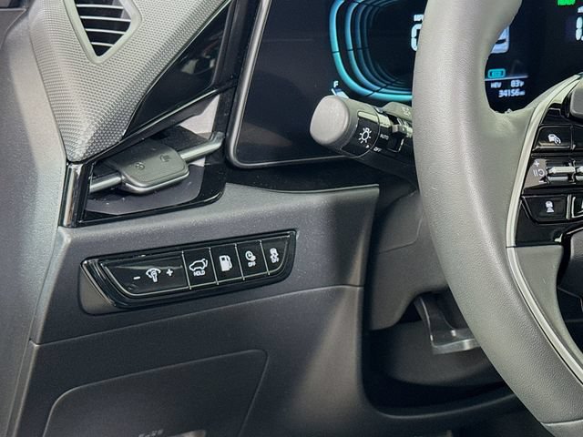 Used 2023 Kia Niro SX Touring FWD image 20