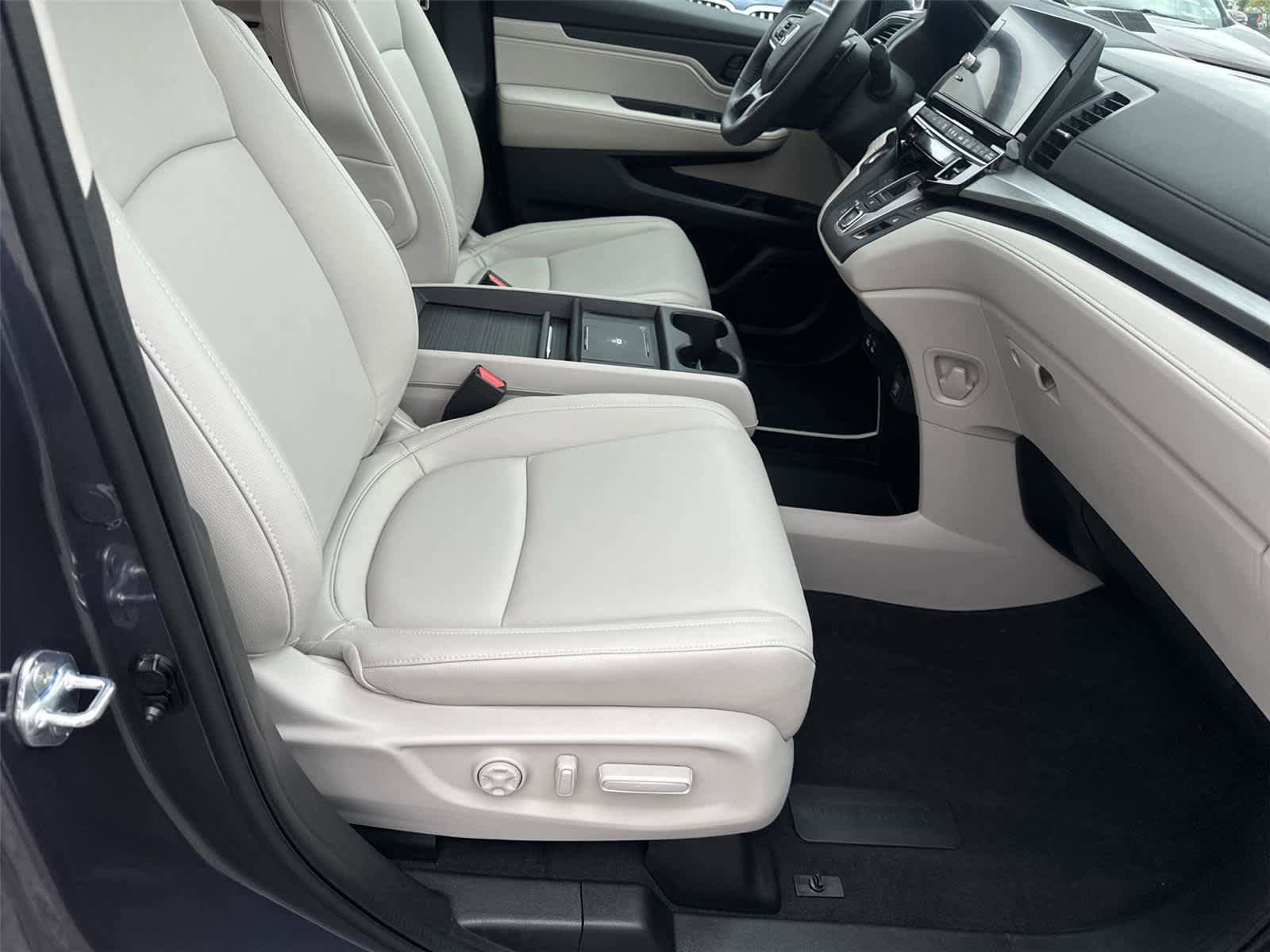 Used 2026 Honda Odyssey EX-L image 15