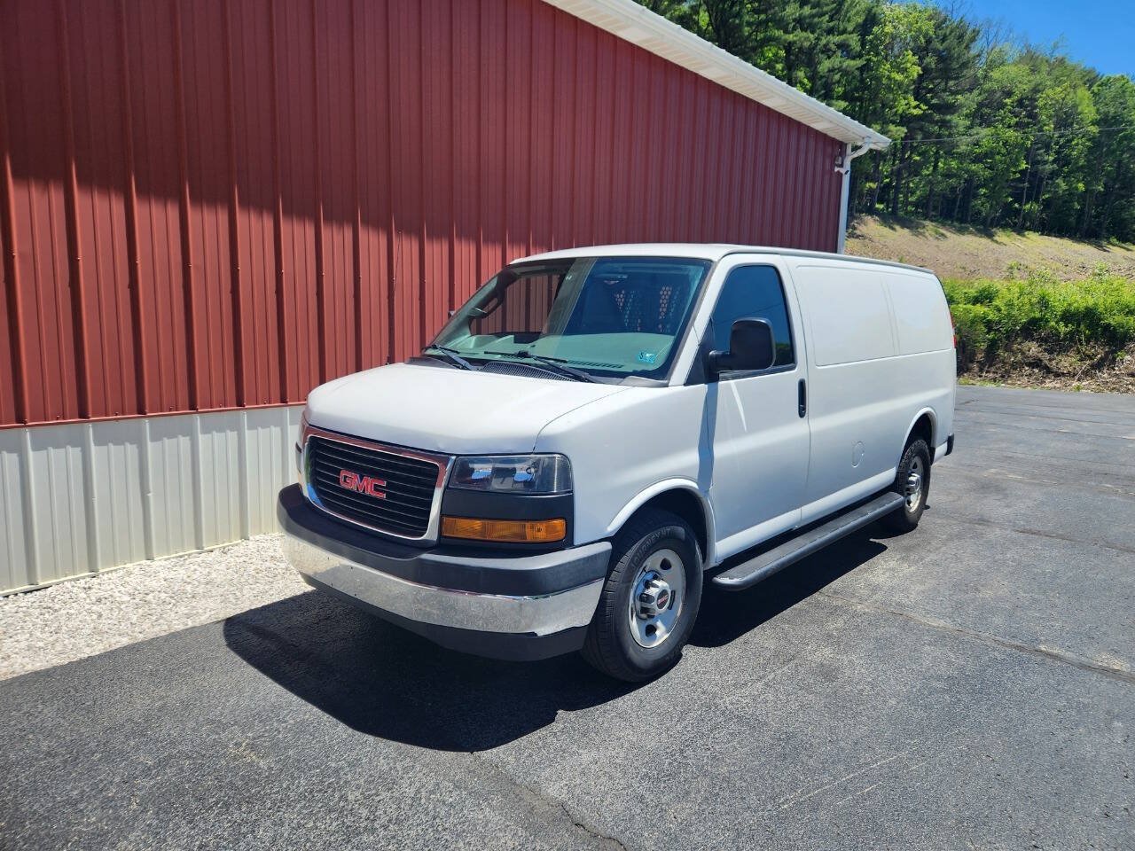 Used 2017 GMC Savana 2500 RWD image 5