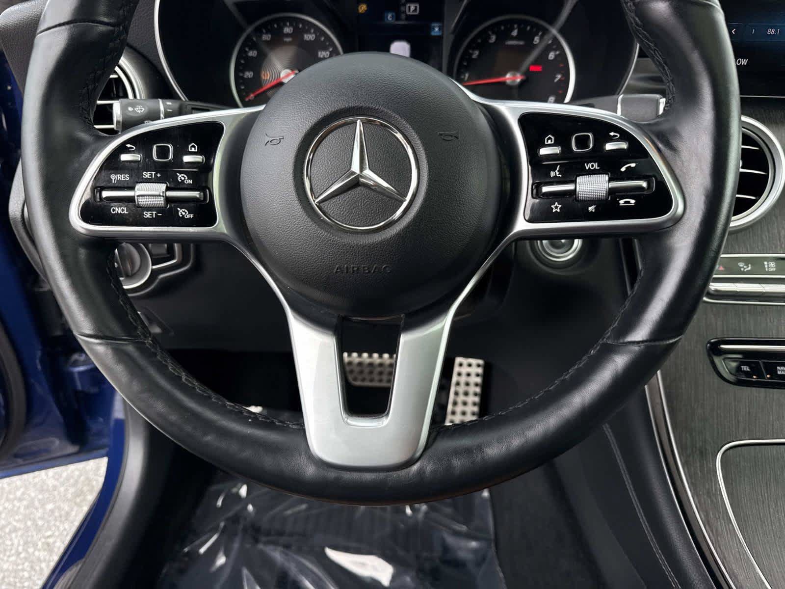 Used 2020 Mercedes-Benz GLC 300 4MATIC image 29