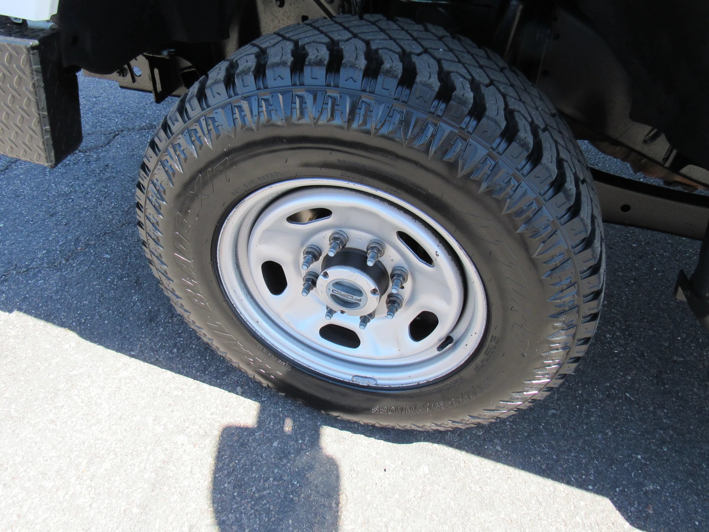 Used 2020 Ford F250 XL w/ Power Equipment Group AWD/4WD image 17