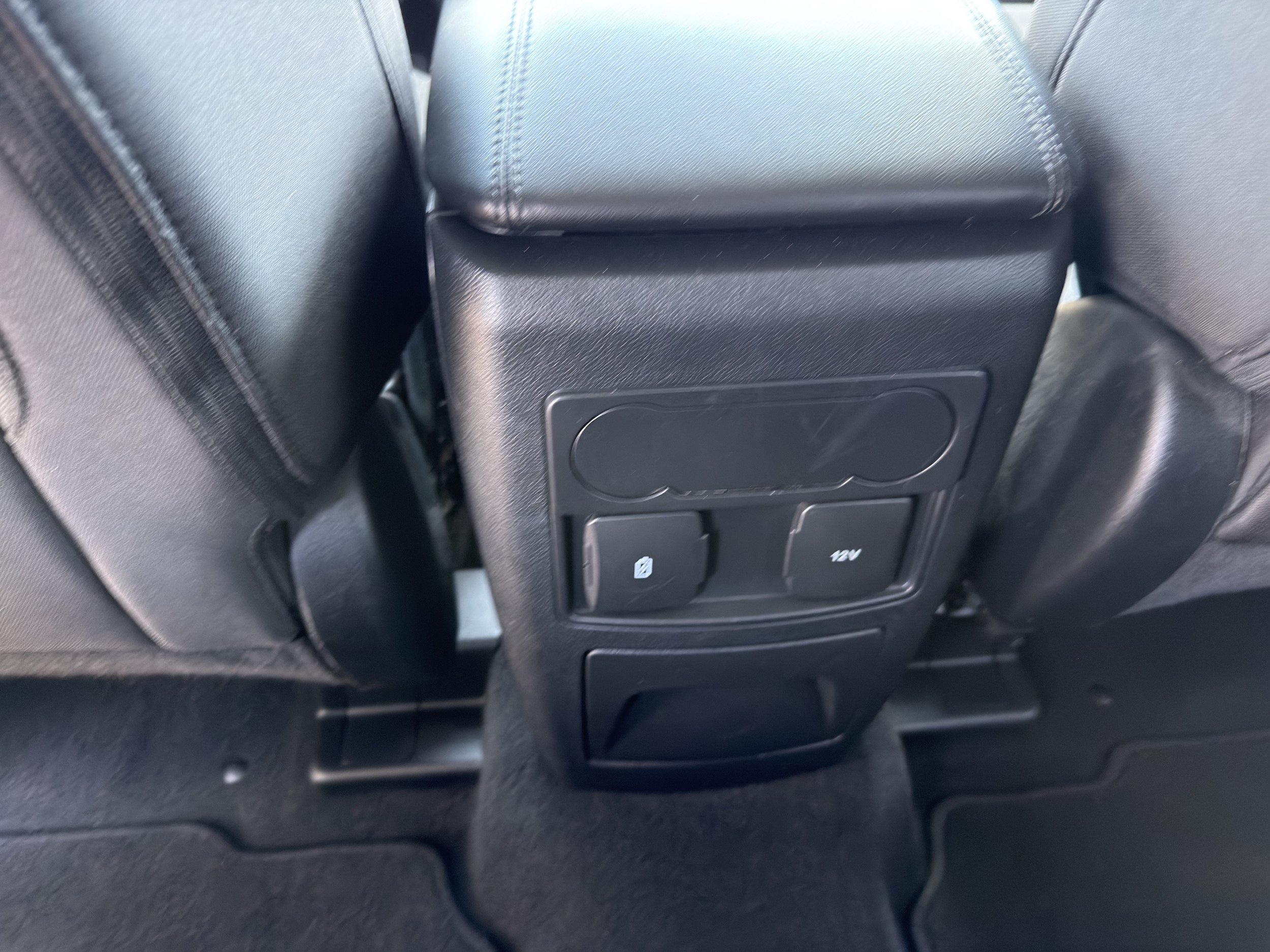 Used 2023 Ford Explorer XLT RWD image 23