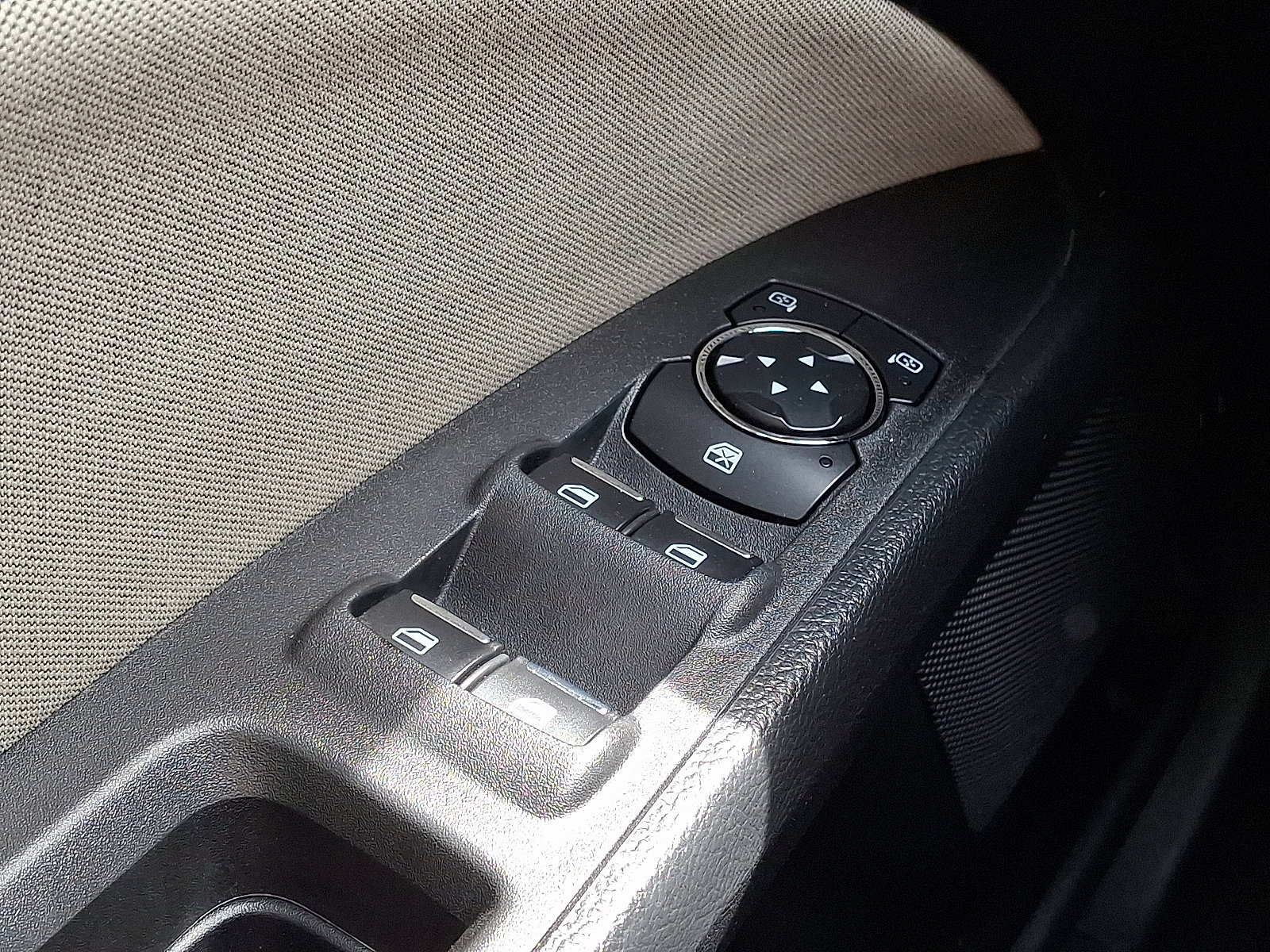 Used 2019 Ford Fusion S image 26