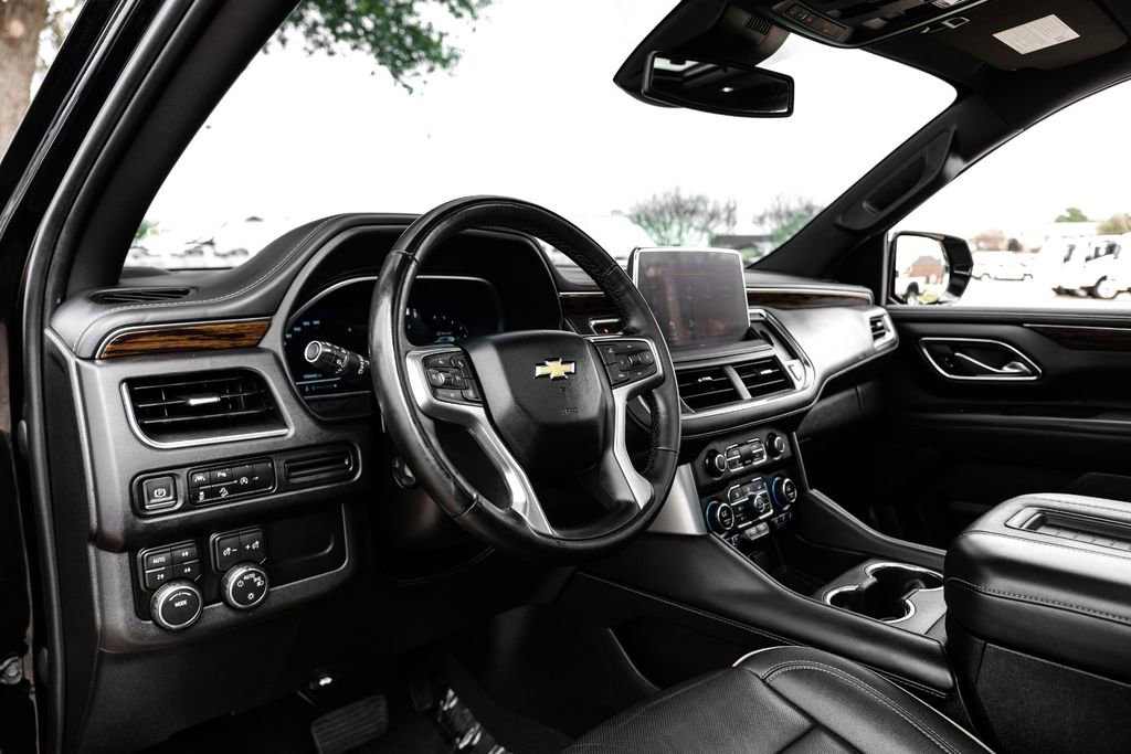 Used 2023 Chevrolet Tahoe Premier w/ LPO, Illumination Package image 2