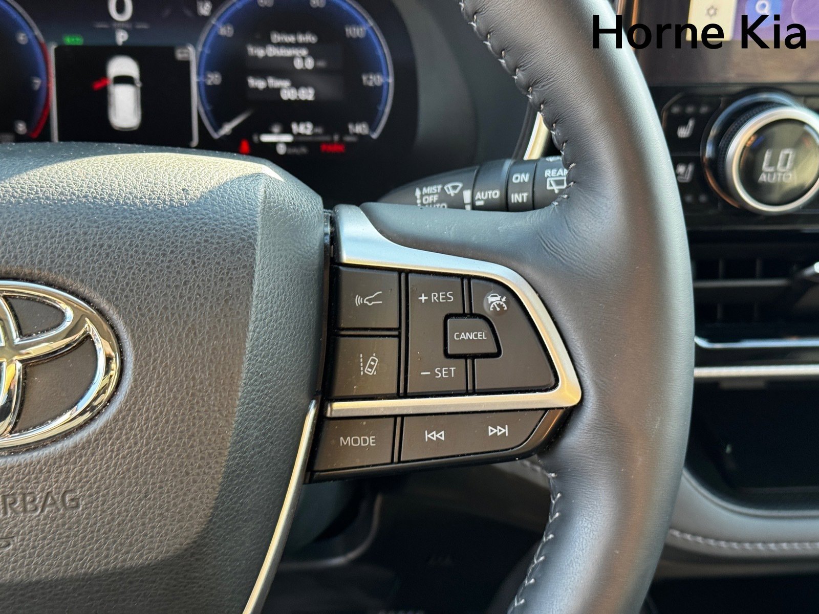 Used 2023 Toyota Highlander Platinum image 20