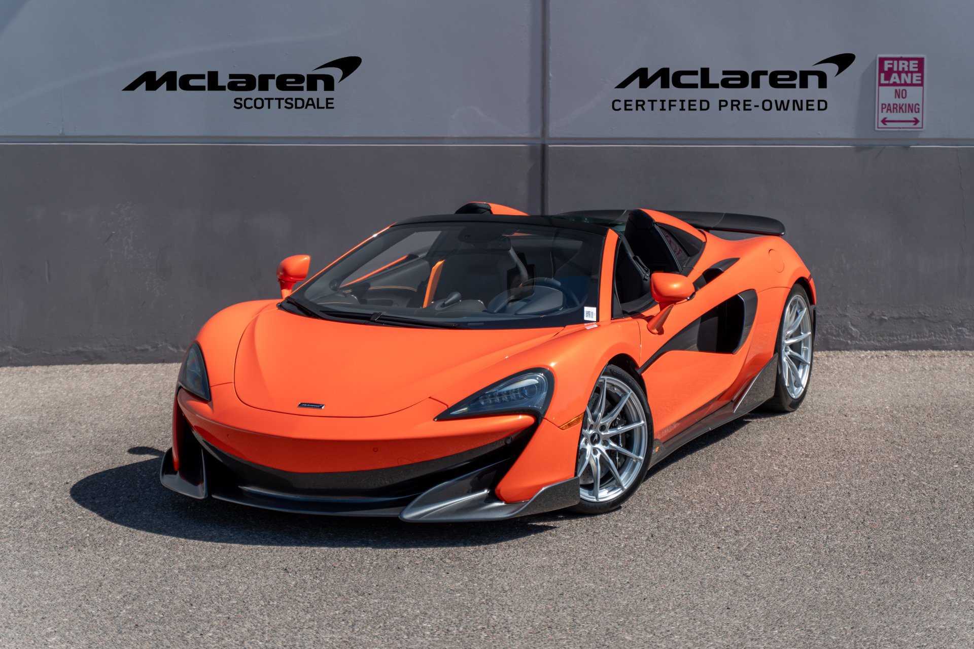 Used 2020 McLaren 600LT Spider RWD image 1