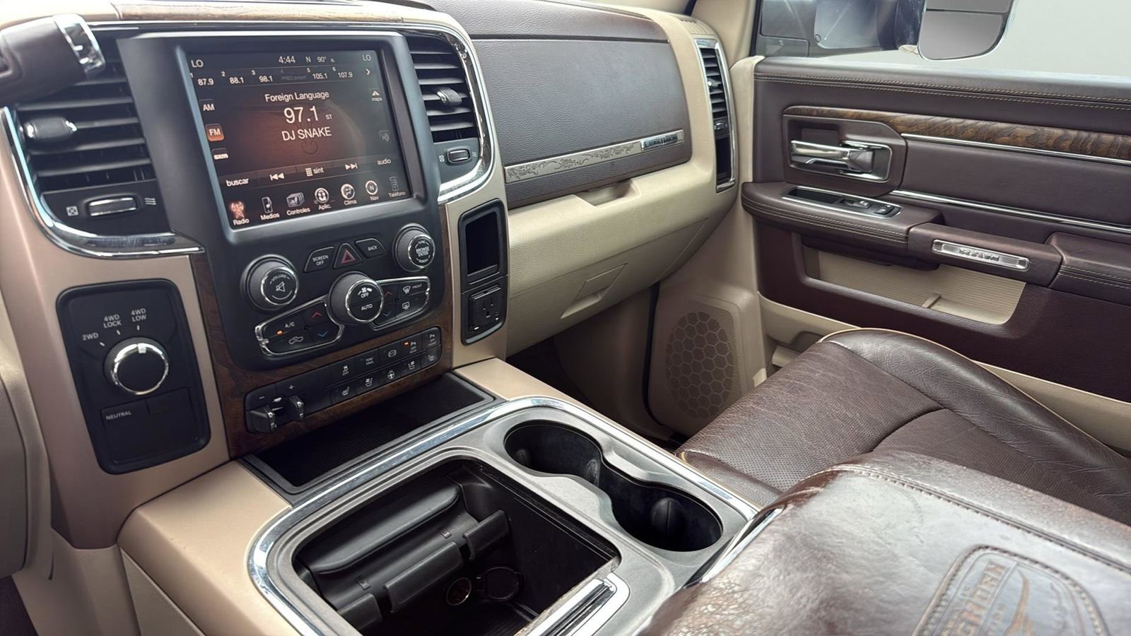 Used 2016 RAM 2500 Longhorn w/ Convenience Group AWD/4WD image 17