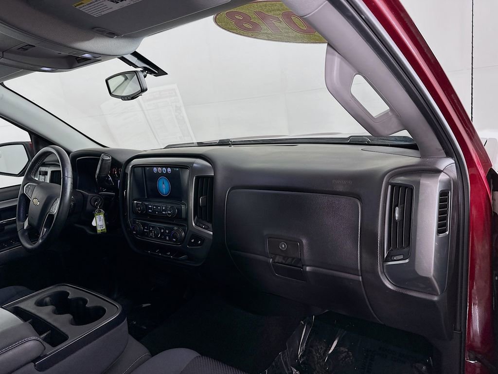 Used 2018 Chevrolet Silverado 1500 LT w/ All Star Edition image 34